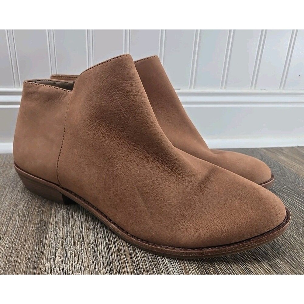 NEW - Alex Marie 9M Camel Light  Brown Bootie Leather Upper Suede